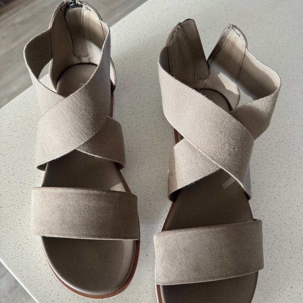 MIA adorable flats!